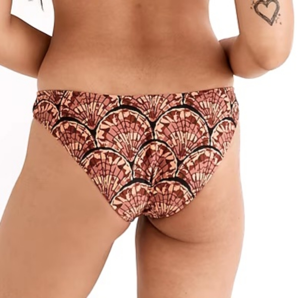 đMADEWELL SECOND WAVE CURVED-WAIST BIKINI BOTTOM IN PAINTED SEASHELLS XX - Picture 3 of 7